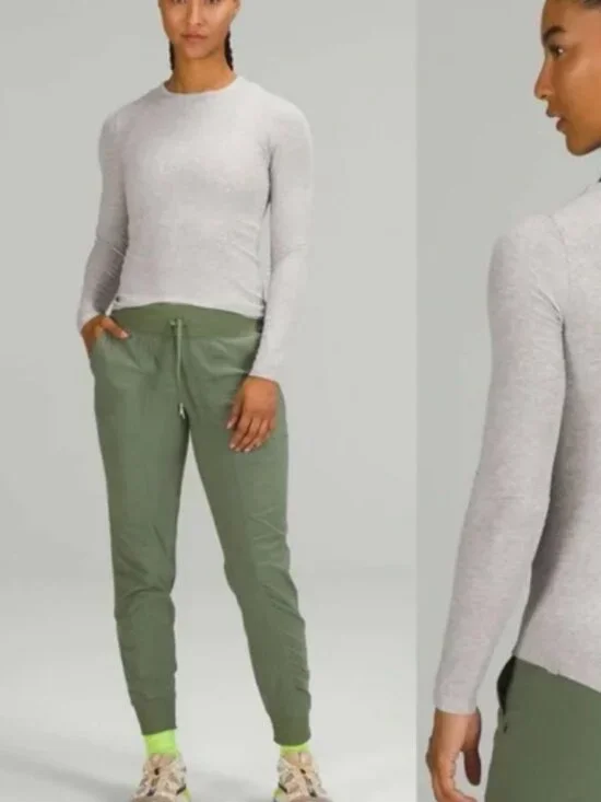 Lululemon Hold Tight Long Sleeve, 6 - Picture 1 of 3